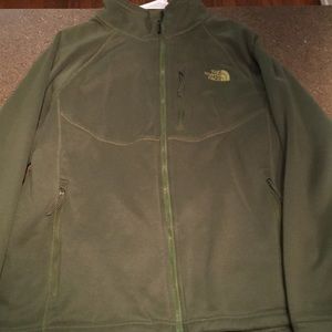 Large men’s North Face Zip up